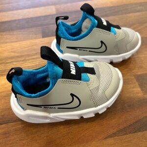 Nike Flex Runner 2 Little Kids Shoes